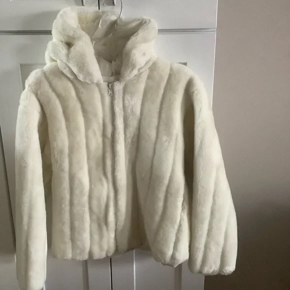 Women’s white faux fur jacket hand made hooded winter jacket size small - Picture 1 of 6